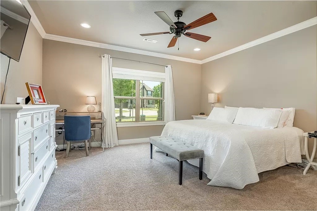 Town Homes At Forest Hills - Residential