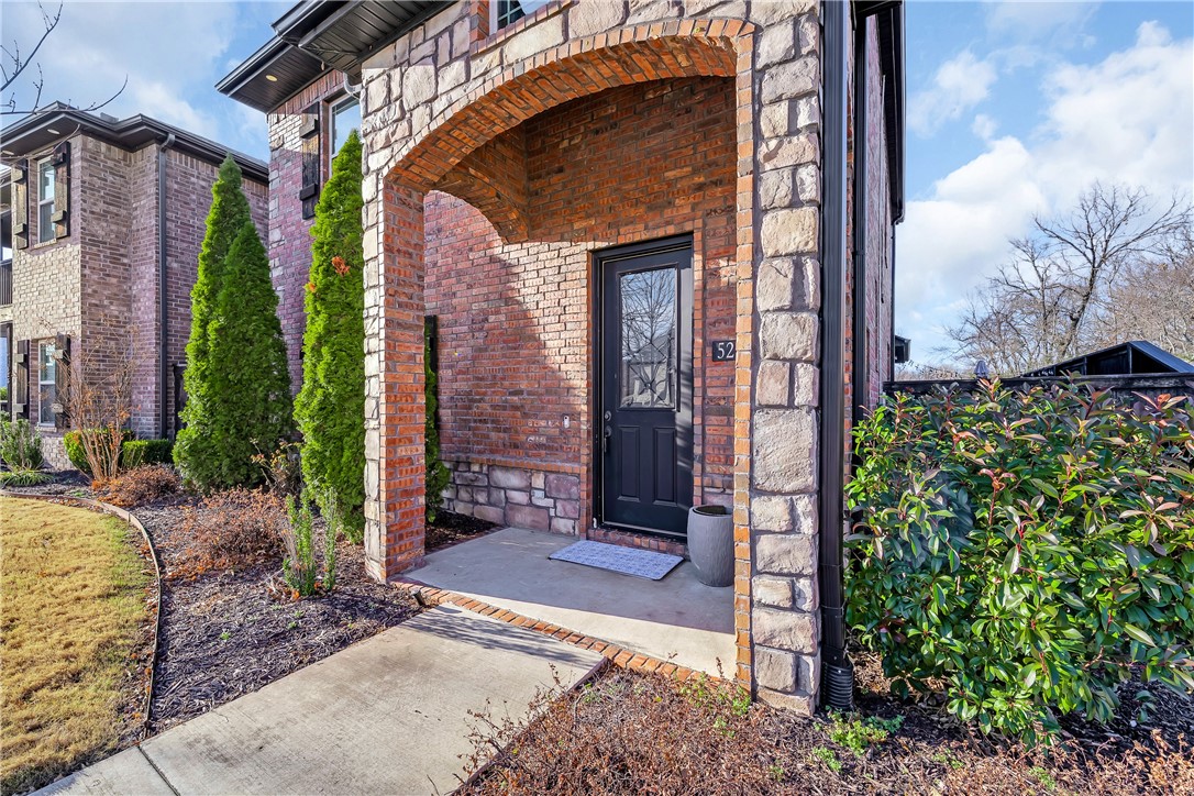 Town Homes At Forest Hills - Residential