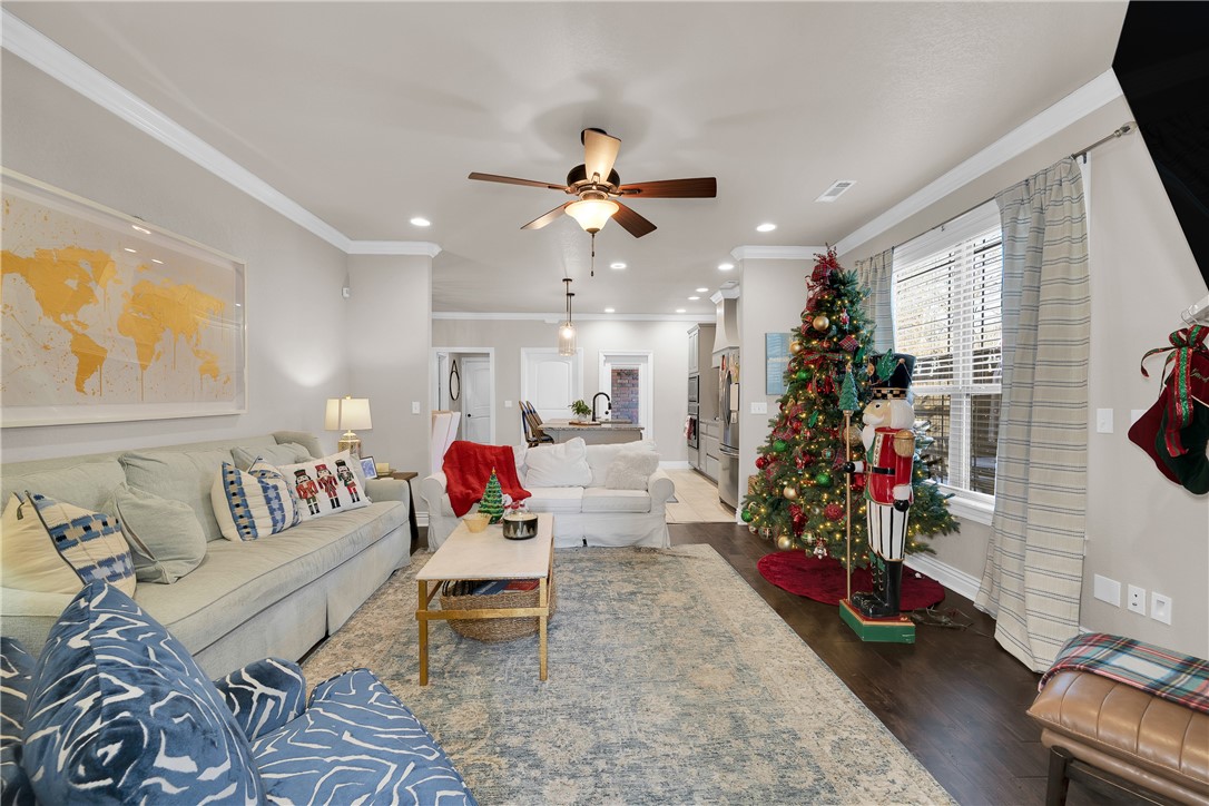 Town Homes At Forest Hills - Residential