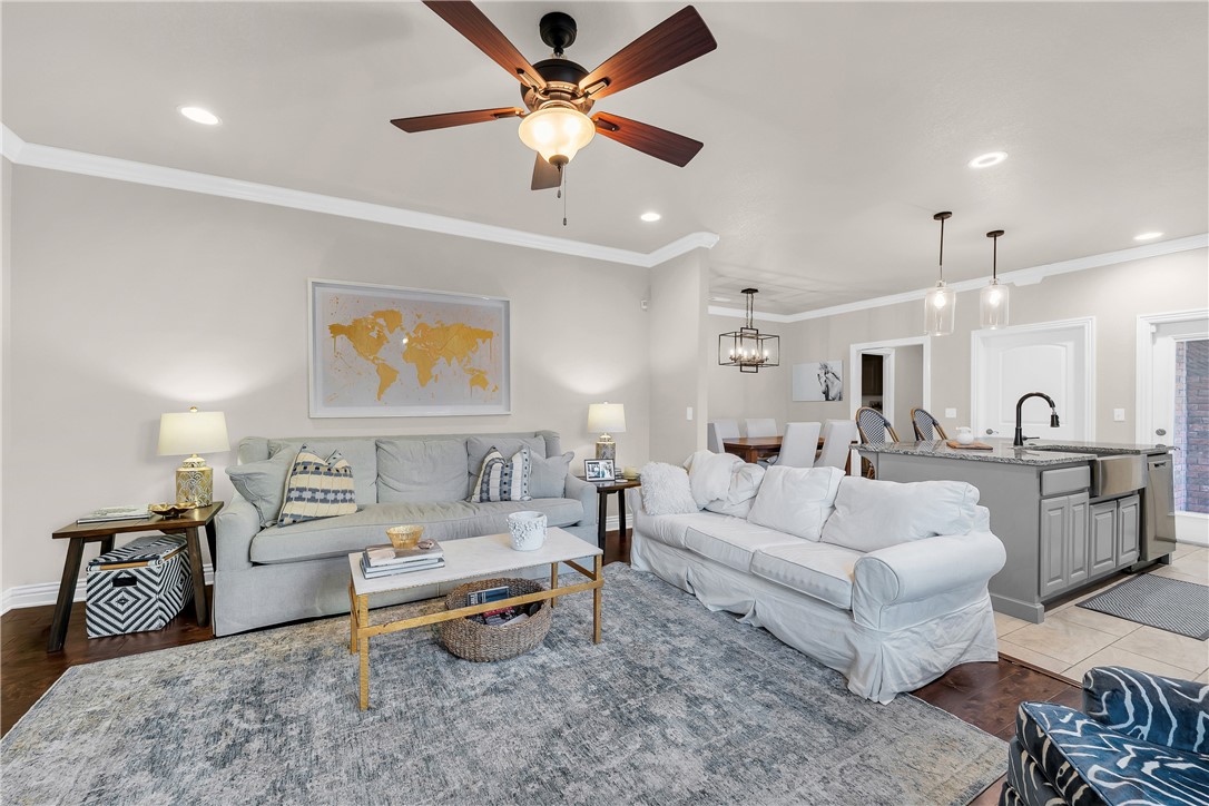 Town Homes At Forest Hills - Residential