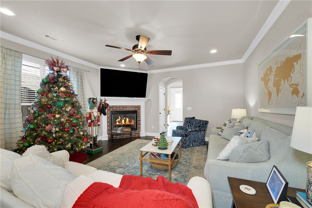 Town Homes At Forest Hills - Residential