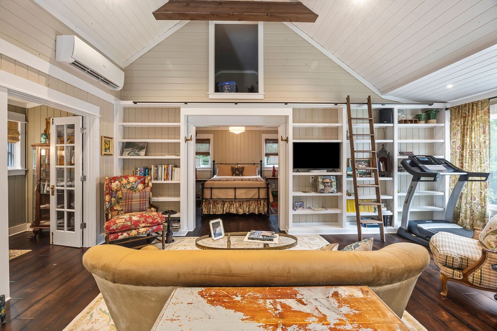 Tontitown Outlots - Residential