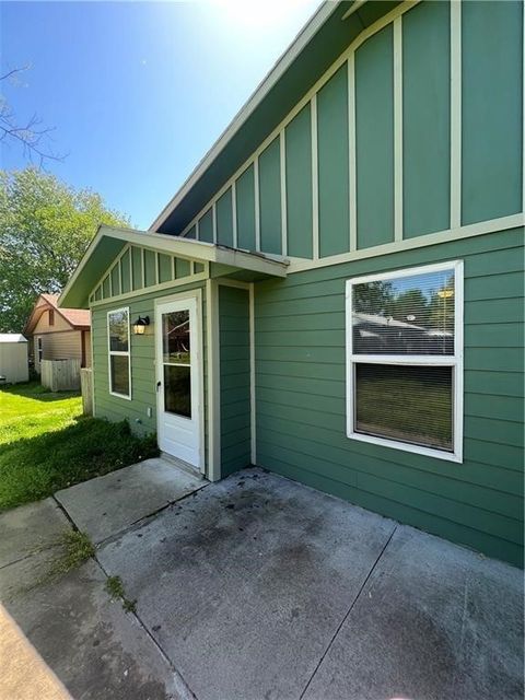 Photo of 2008 Cypress Place, Springdale, AR 72762 (MLS # 1335376)