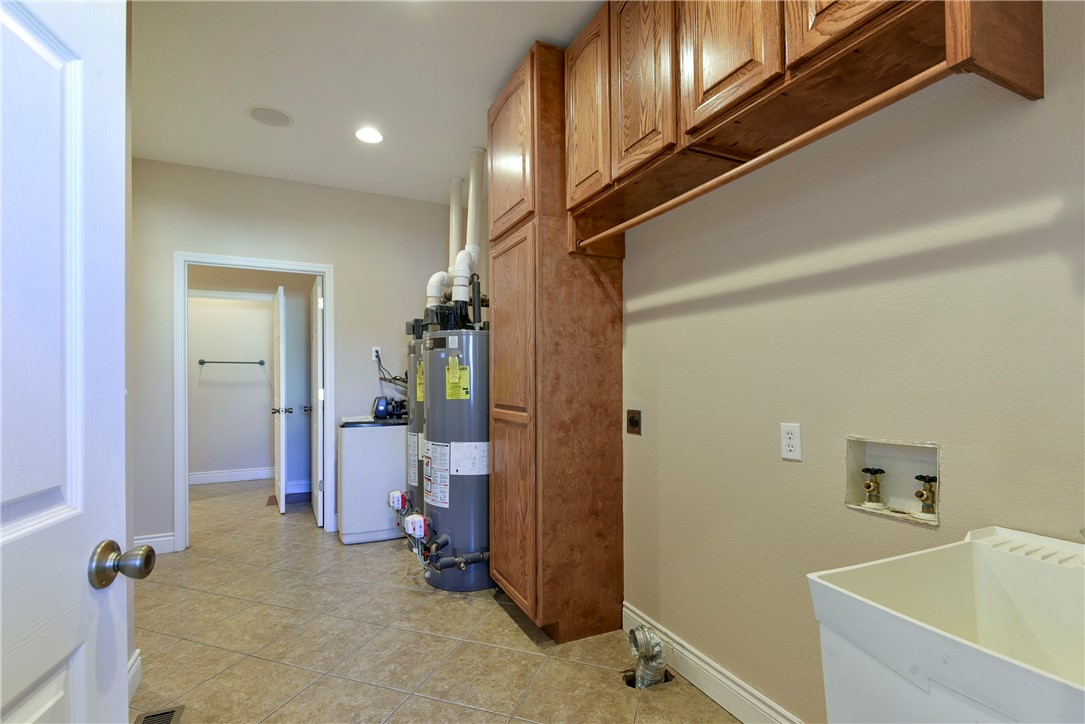 Missouri, 65737, United States, 8 Bedrooms Bedrooms, ,6 BathroomsBathrooms,Residential,Active,2021656