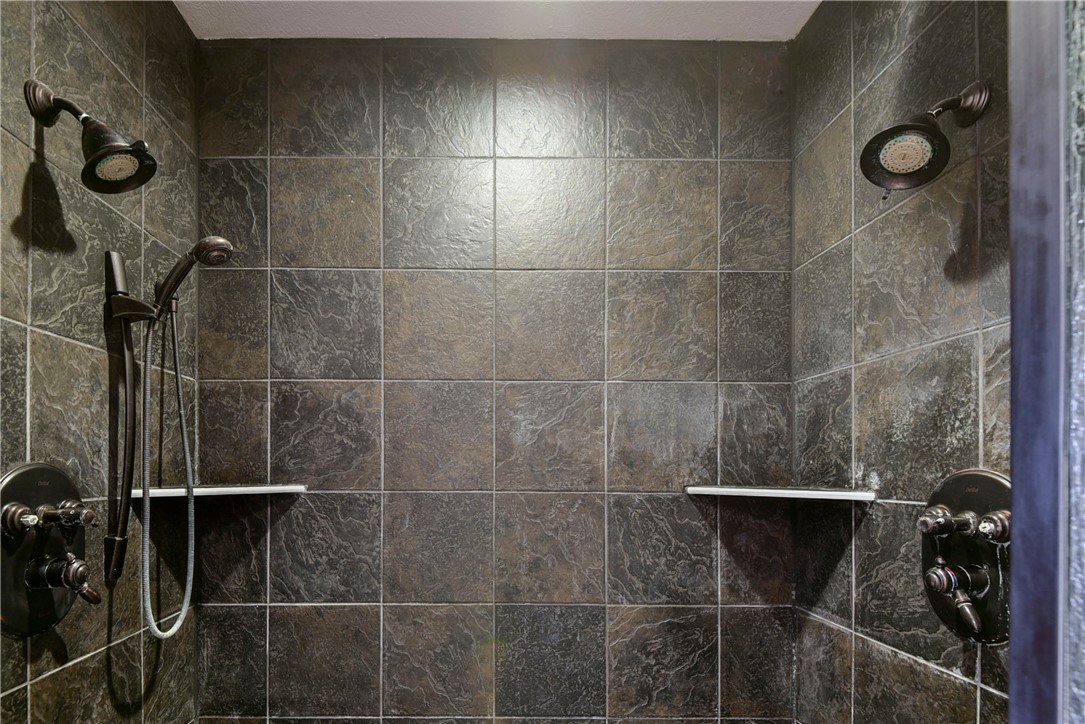 Missouri, 65737, United States, 8 Bedrooms Bedrooms, ,6 BathroomsBathrooms,Residential,Active,2021656