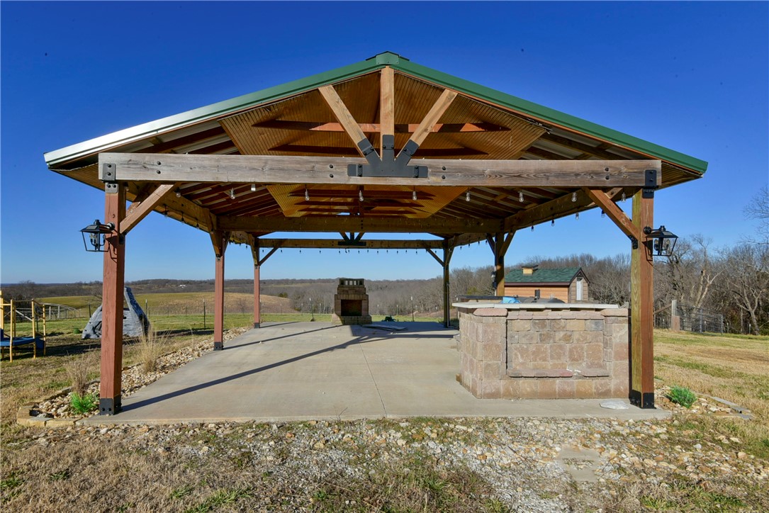 Missouri, 65737, United States, 8 Bedrooms Bedrooms, ,6 BathroomsBathrooms,Residential,Active,2021656