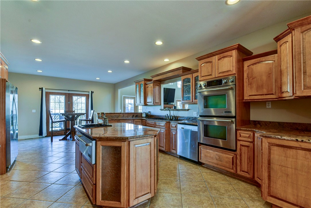 Missouri, 65737, United States, 8 Bedrooms Bedrooms, ,6 BathroomsBathrooms,Residential,Active,2021656