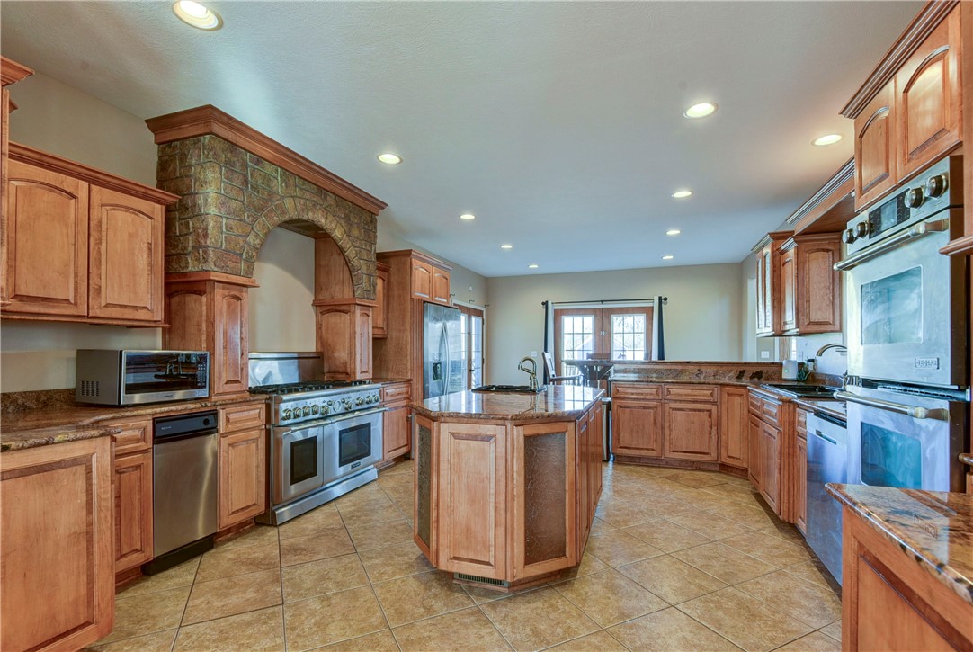 Missouri, 65737, United States, 8 Bedrooms Bedrooms, ,6 BathroomsBathrooms,Residential,Active,2021656