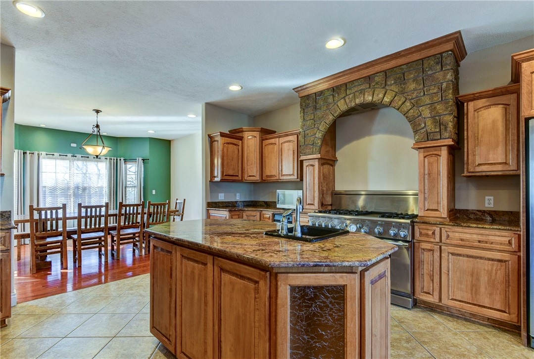Missouri, 65737, United States, 8 Bedrooms Bedrooms, ,6 BathroomsBathrooms,Residential,Active,2021656