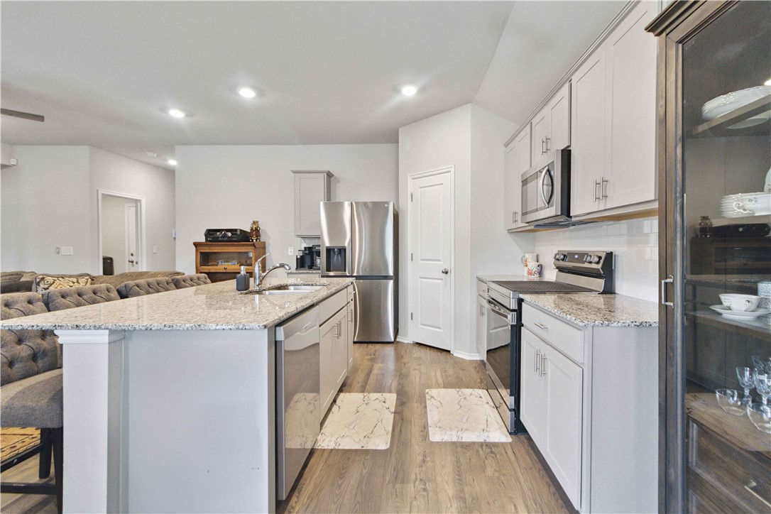 Pioneer Woods Ph 3 Gentry - Residential