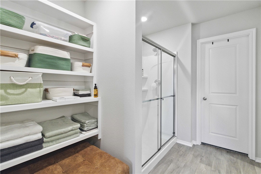 Pioneer Woods Ph 3 Gentry - Residential