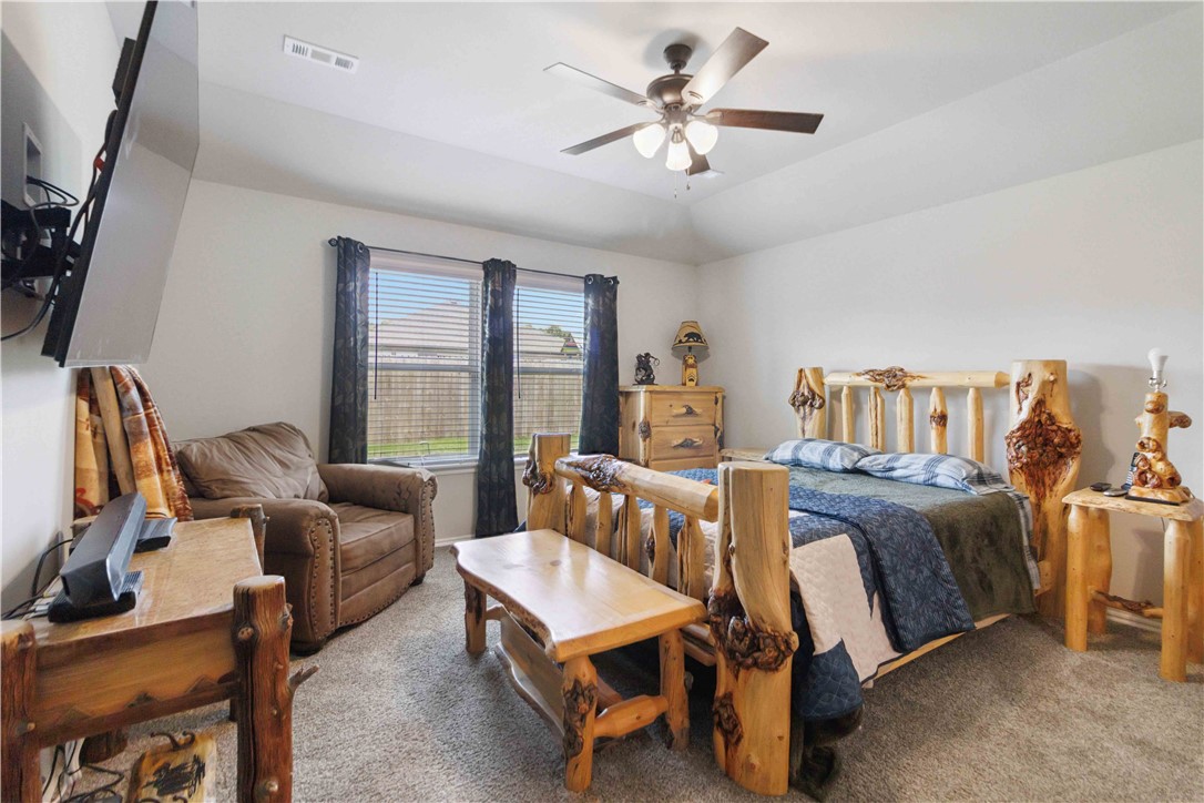 Pioneer Woods Ph 3 Gentry - Residential