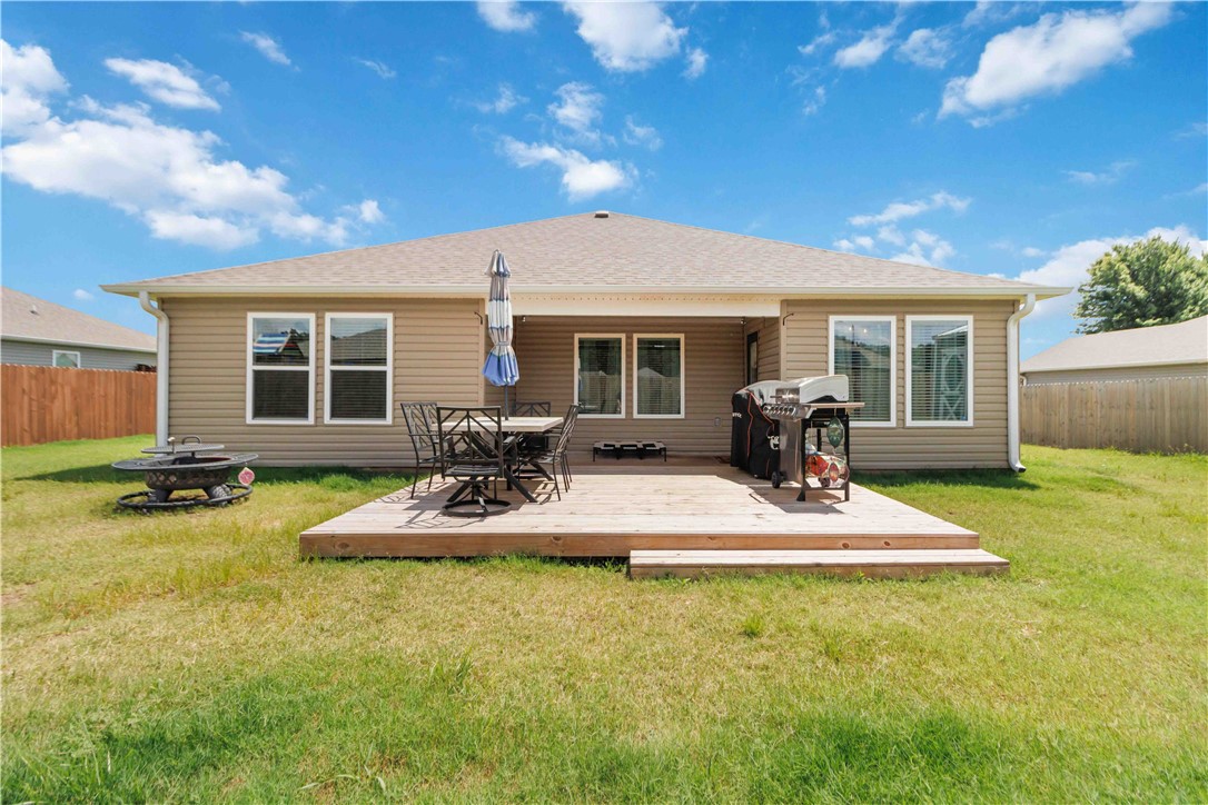 Pioneer Woods Ph 3 Gentry - Residential