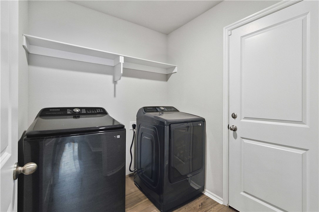 Pioneer Woods Ph 3 Gentry - Residential