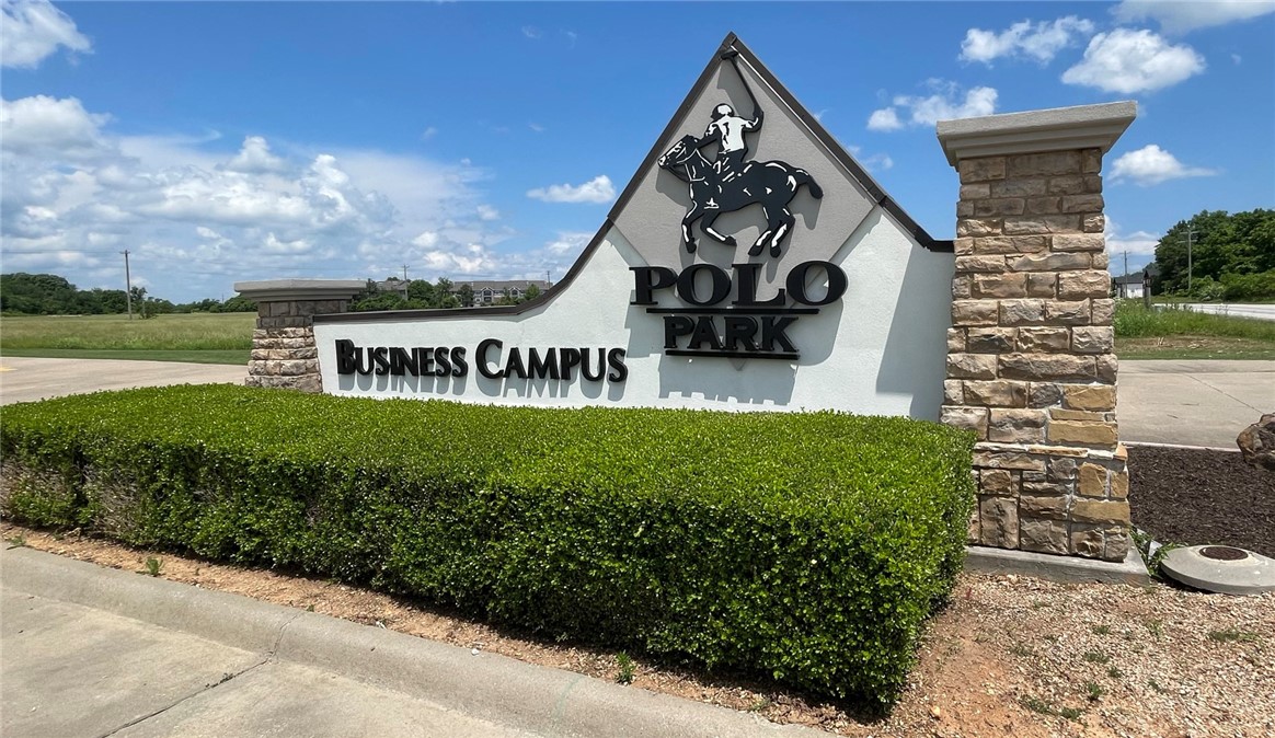 OLD FARM PH 1, THE-BENTONVILLE - Commercial Lease