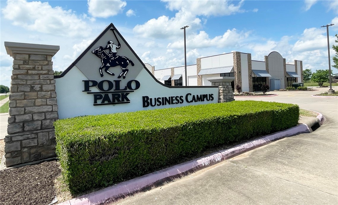 OLD FARM PH 1, THE-BENTONVILLE - Commercial Lease