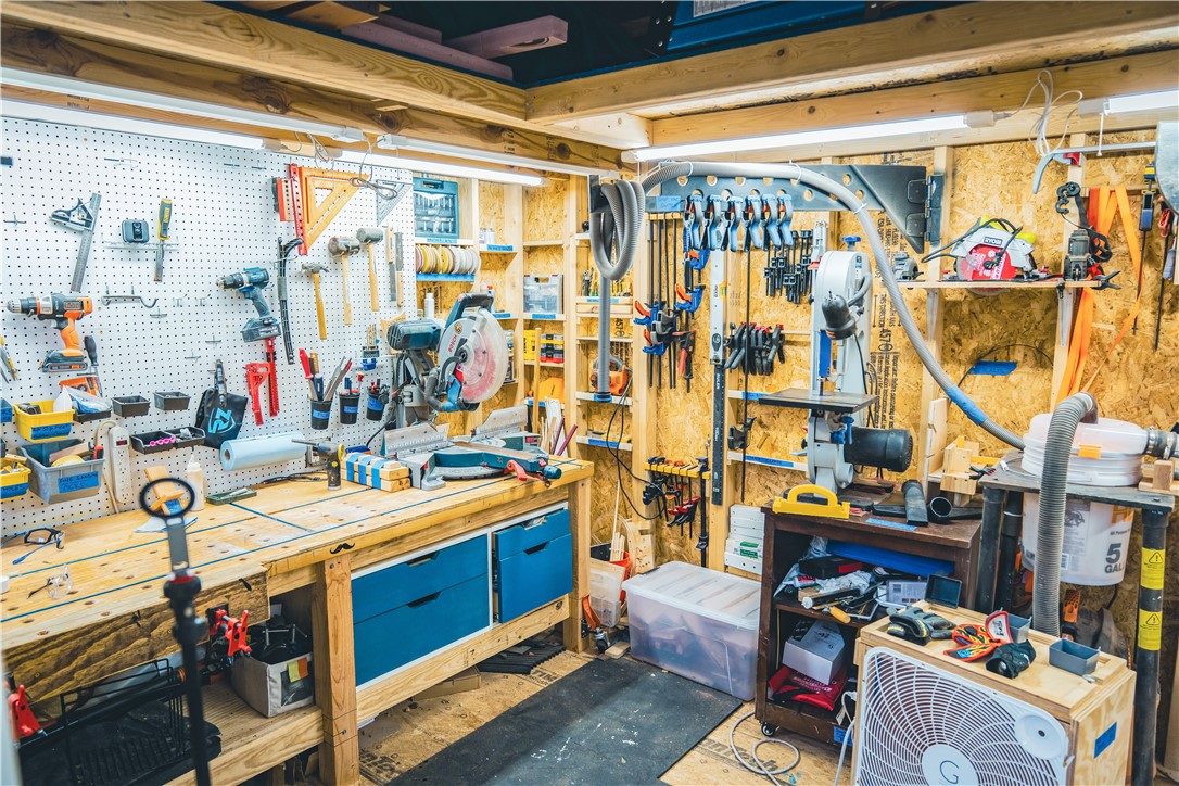 Hamptons, The Cave Spgs - Residential