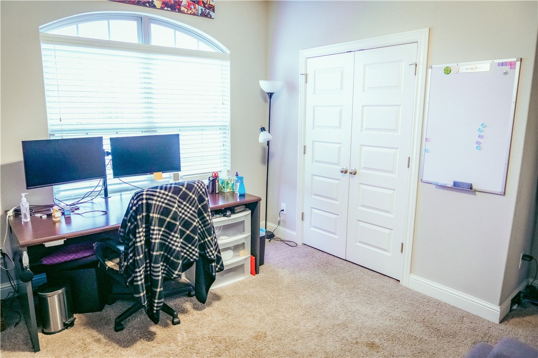 Hamptons, The Cave Spgs - Residential