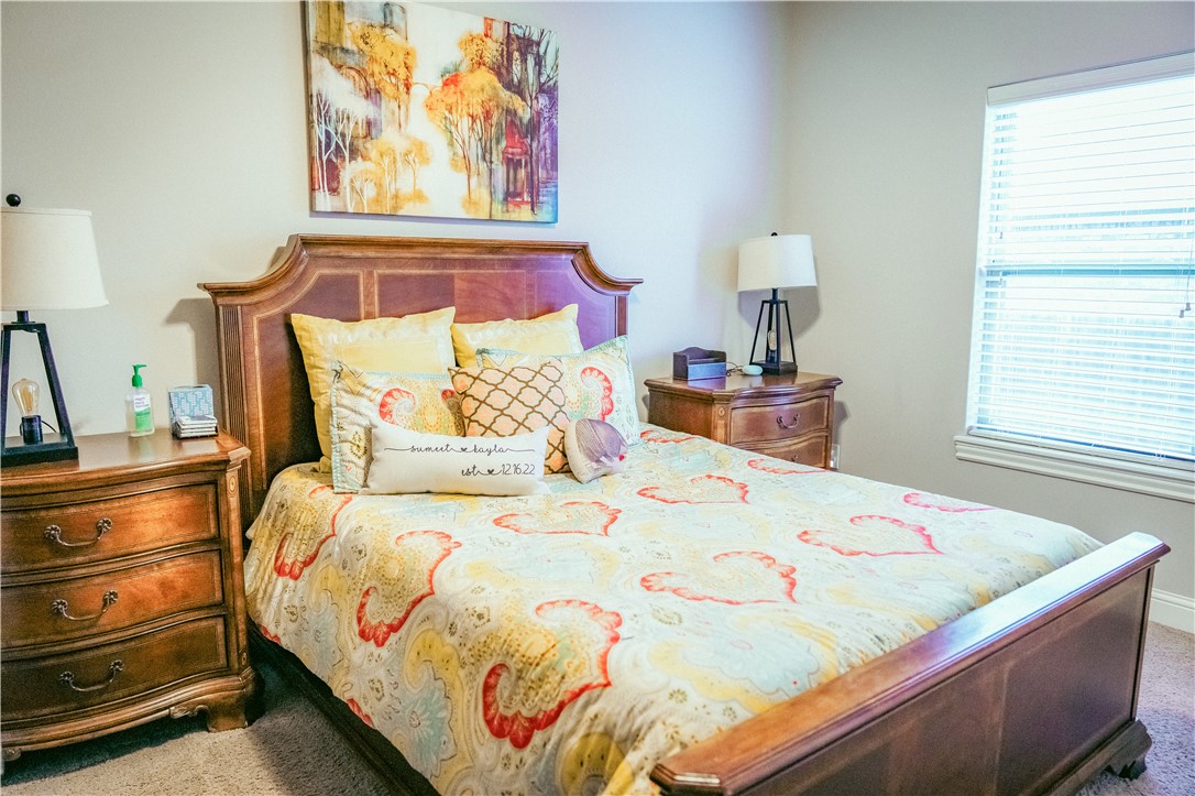 Hamptons, The Cave Spgs - Residential