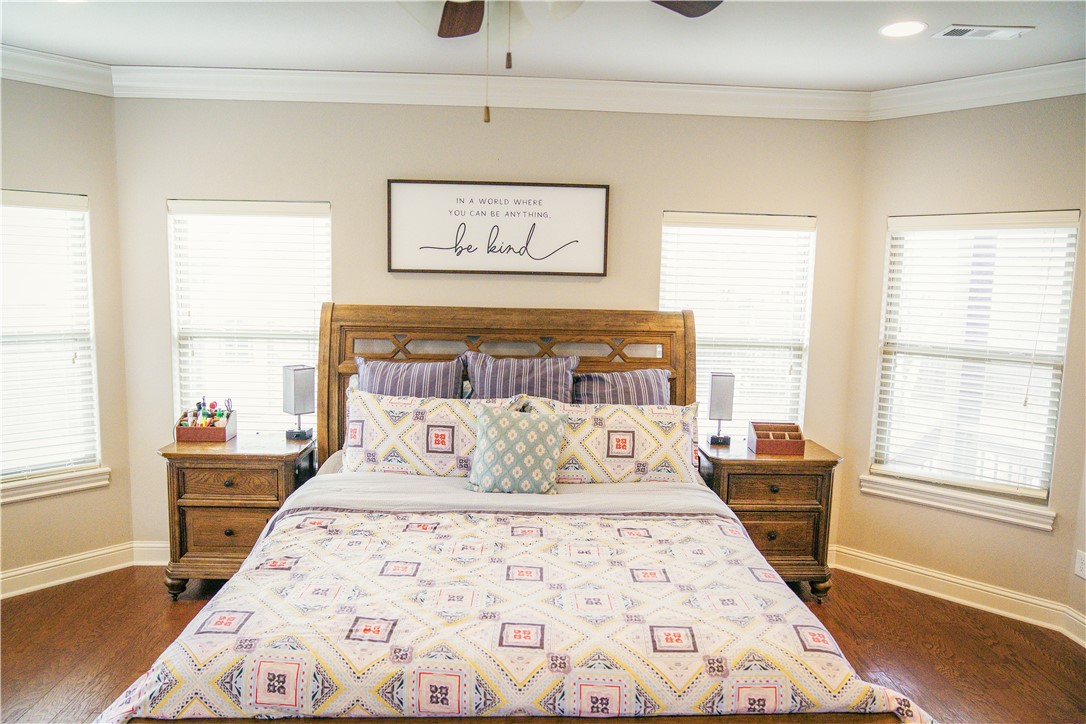 Hamptons, The Cave Spgs - Residential