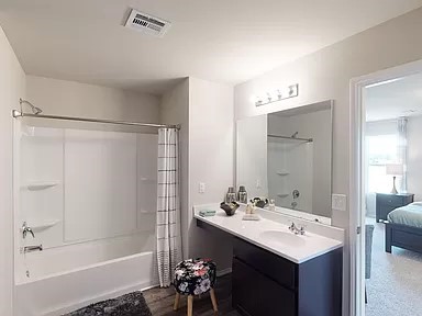 WALNUT HILL SUB PH IV-PEA RIDGE - Residential