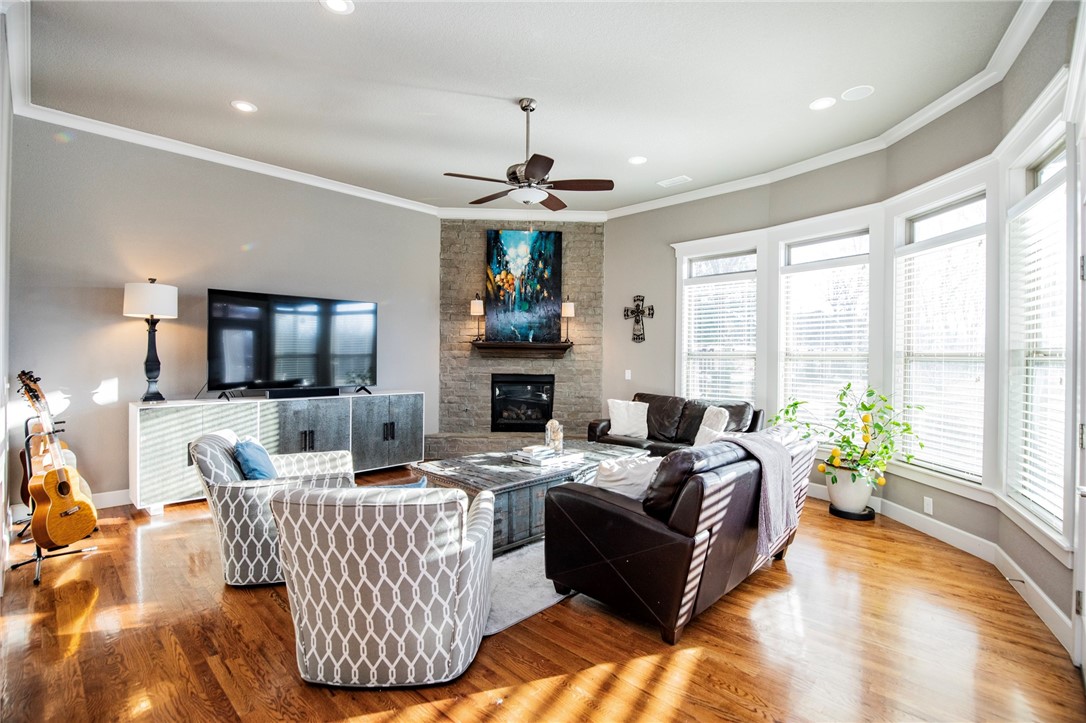 OTTER CREEK ESTATES PH I-CAVE SPRINGS - Residential