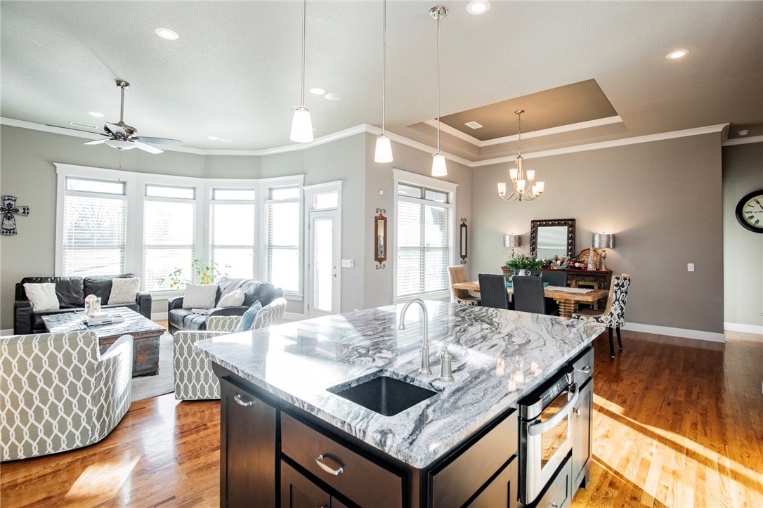 OTTER CREEK ESTATES PH I-CAVE SPRINGS - Residential