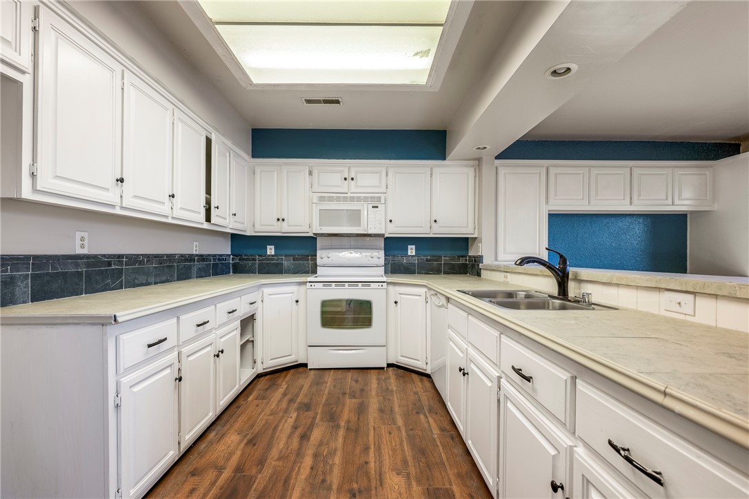 Shakespeare Courts - Residential