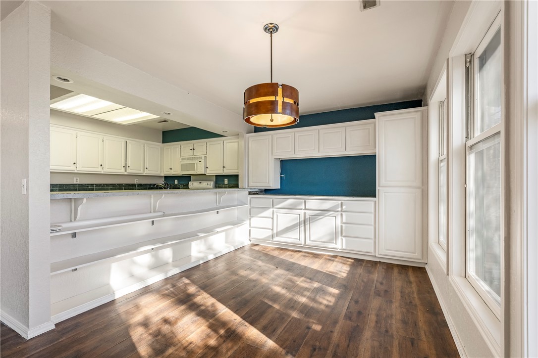 Shakespeare Courts - Residential