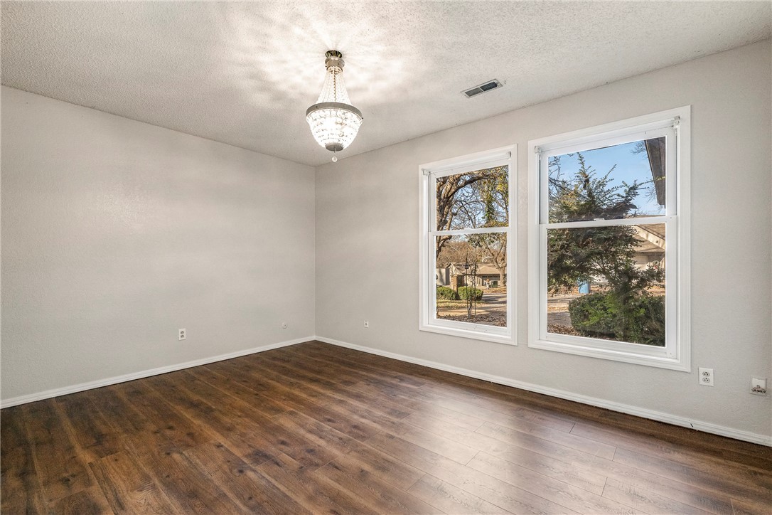 Shakespeare Courts - Residential