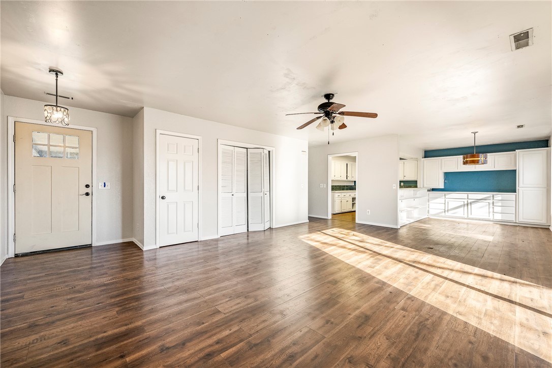 Shakespeare Courts - Residential