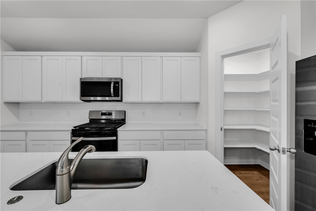 Aiden's Place - Residential Lease