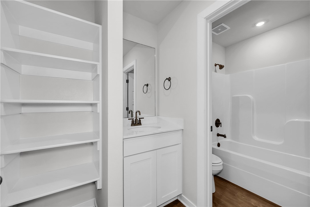 Aiden's Place - Residential Lease
