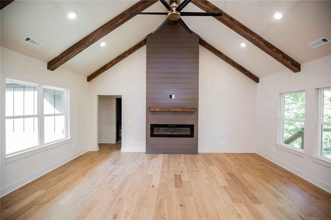 25 Lathrop Drive