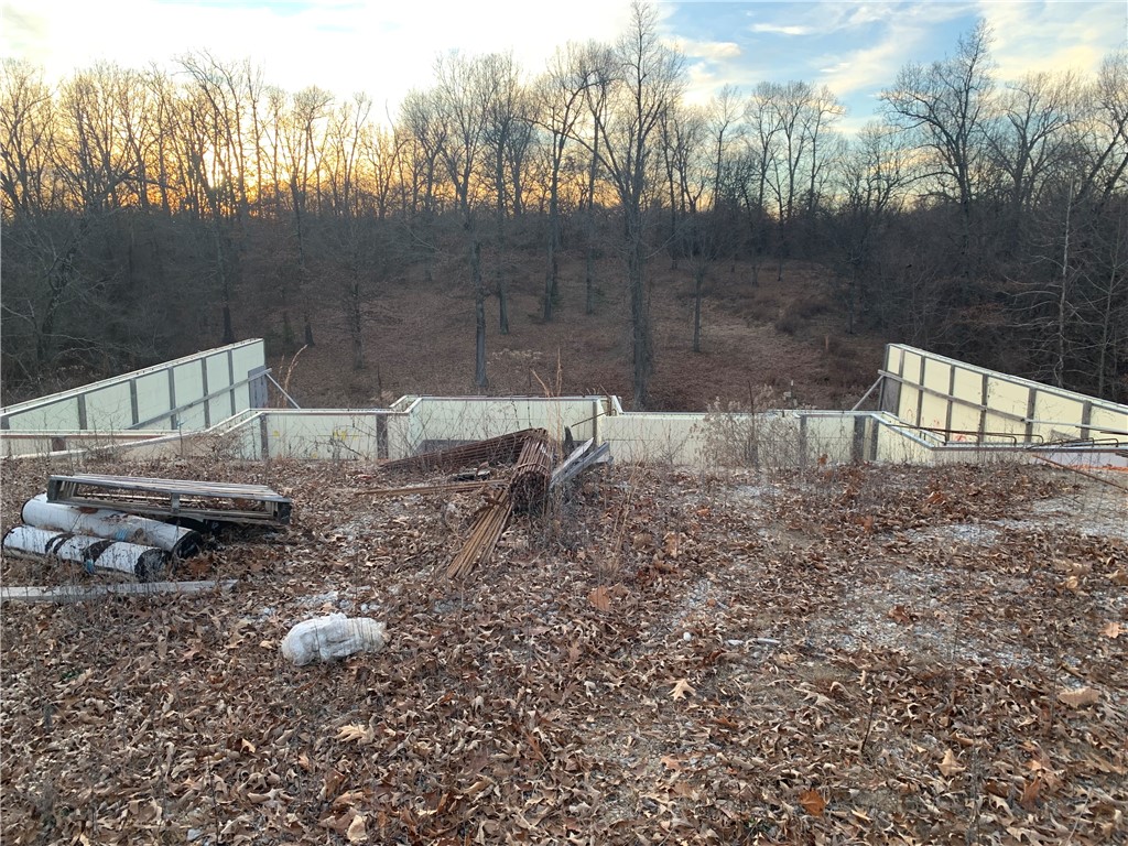 Builders Special. Foundation has already been completed, home design is already finished and can be sent
upon request. Farmington Schools! Large 1.77 acre lot ready to build on with a 2,500 sq. ft. minimum. Quiet setting in an area of very nice homes.