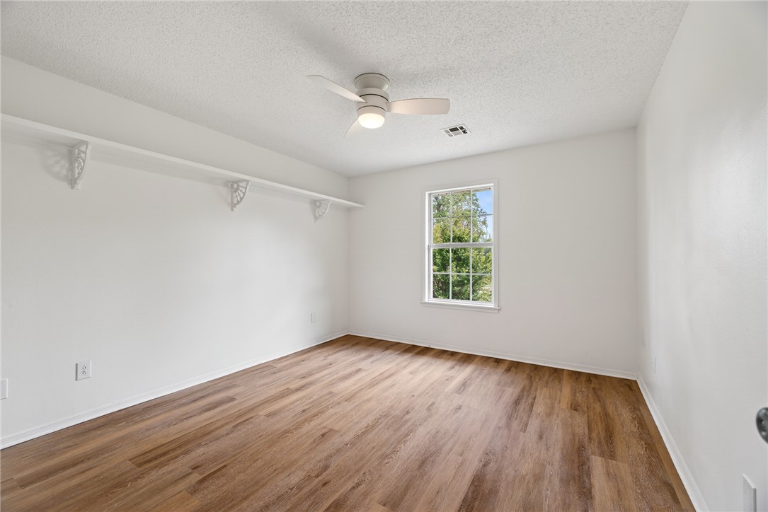 Country Estates Gentry - Residential