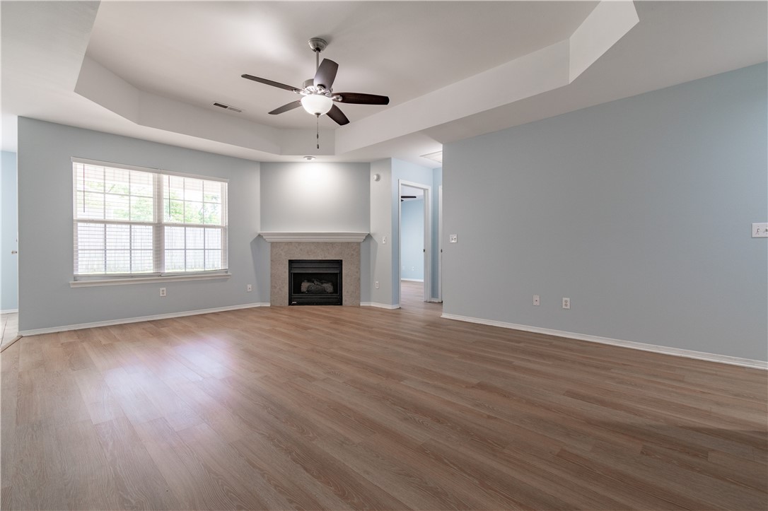 EAGLE CREST ESTATES-BENTONVILLE - Residential Lease
