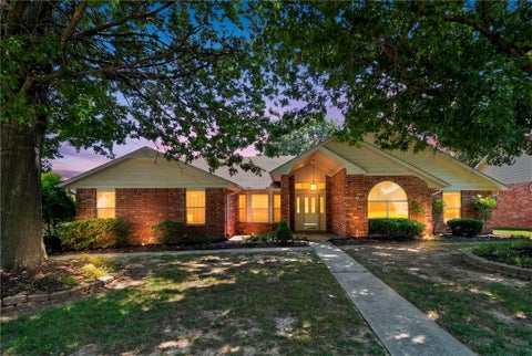 Photo of 1701 Carrie Place, Springdale, AR 72762 (MLS # 1354738)