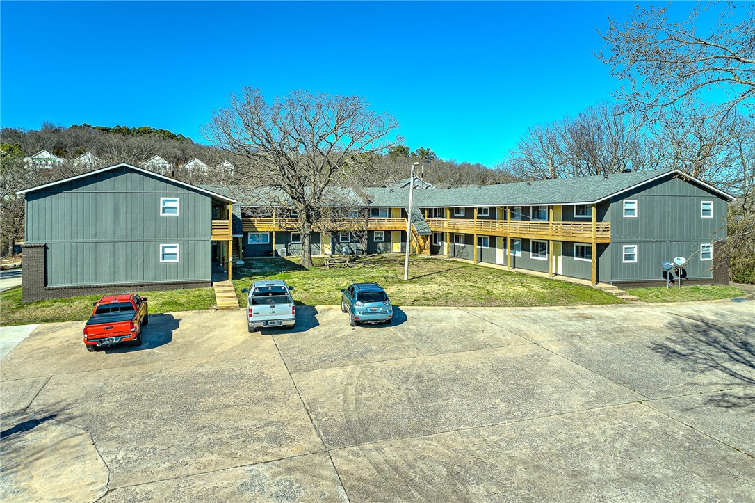 *Move-in Special* $100 off first month's rent if lease signed before the end of 2020.
Quiet, safe neighborhood, perfect for students and professionals! Remodeled units, 3 blocks from Campus! Larger than average floorplan, includes 2 bedrooms and a bathroom. Oversize kitchen, with gas range, refrigerator, laundry connection, and a generous living area. All new windows with lots of natural light. Central heating and air! You can walk to class, Starbucks, Popeye's, McDonald's, Whataburger, Walmart Supercenter and neighborhood store within a mile! No pets.