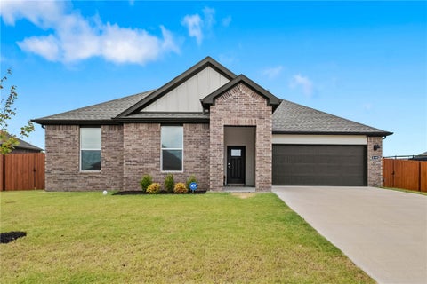 Photo of 2105 Oliver Street, Pea Ridge, AR 72751 (MLS # 1360753)