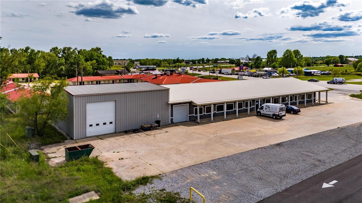 Eastgate Sub Siloam Spgs - Commercial Lease