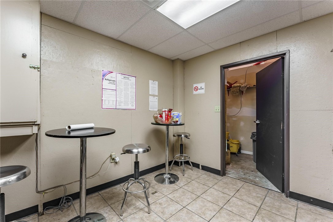 Eastgate Sub Siloam Spgs - Commercial Lease