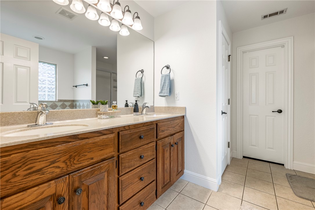 Oak Walk - Residential