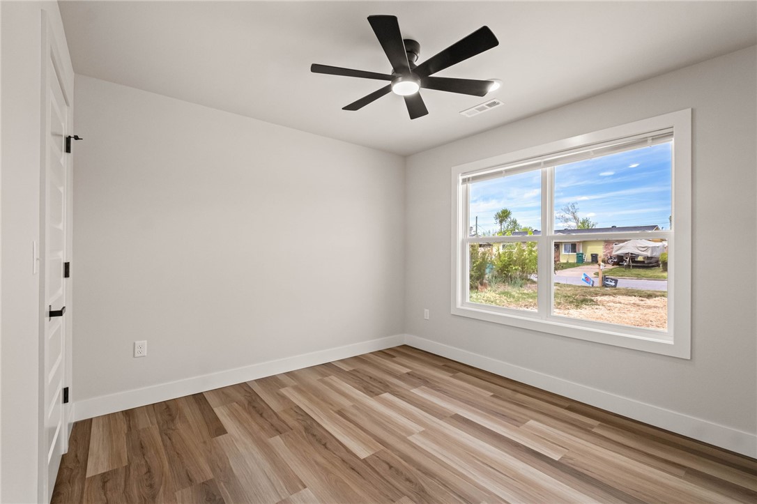 Bishop Manor Rogers - Residential