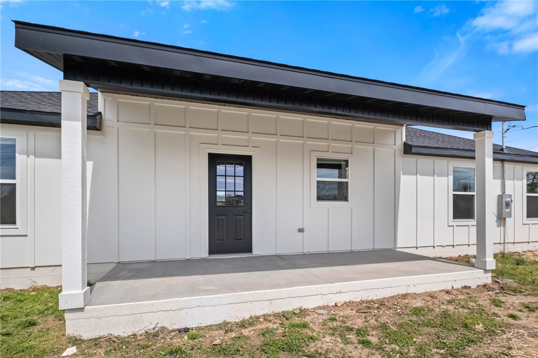 Bishop Manor Rogers - Residential