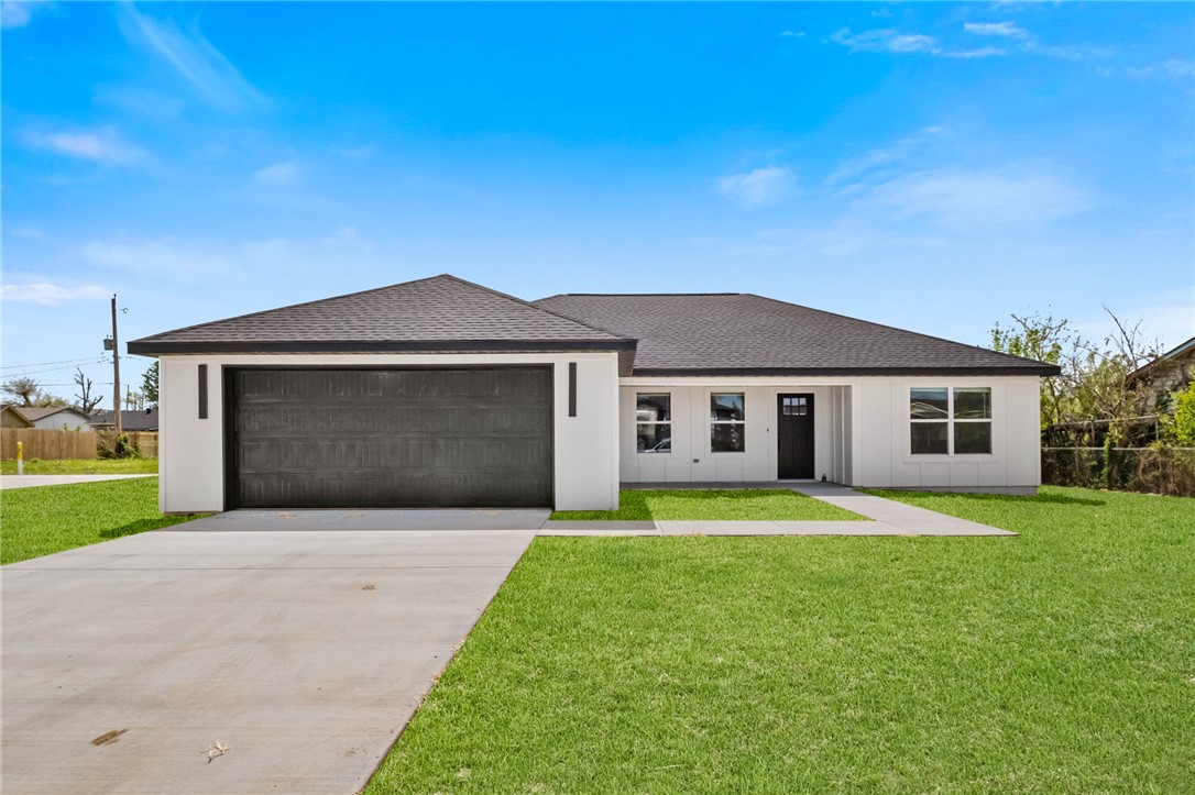 Bishop Manor Rogers - Residential