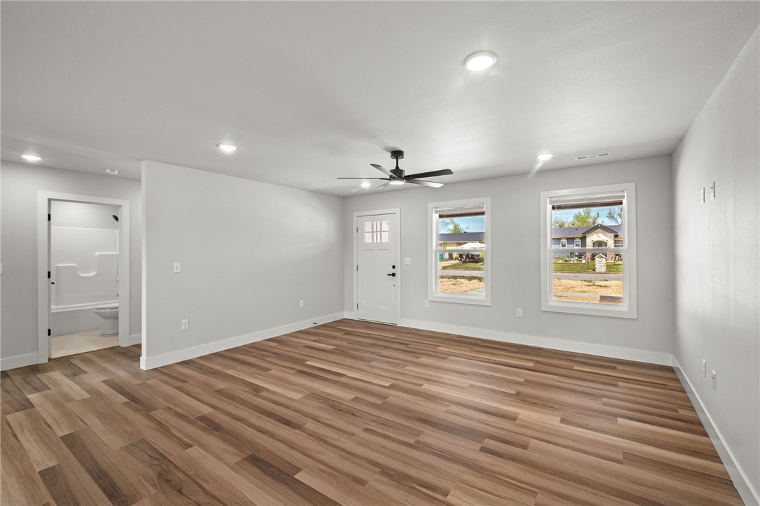 Bishop Manor Rogers - Residential