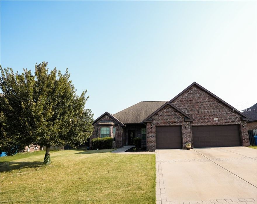 This home has a fantastic layout with 4 bedrooms and 3 full baths, plus a flexible upstairs space that could be a bedroom, media room, or playroom—complete with its own full bath. The open floor plan features a gourmet gas range/oven, and the living room flows right into a gallery-style kitchen with beautiful cabinetry, an island bar, and a roomy pantry. New roof and  Coffered ceilings and thoughtful details give the home a warm, upscale feel.

Out back, you’ll find a fully fenced, flat yard with lush sod, professional landscaping, and plenty of privacy—great for relaxing or entertaining.

The location can’t be beat—close to trails, local restaurants, and everything Bentonville has to offer. You can walk to Osage Creek Elementary and Creekside Middle School, and the Bentonville Community Center is just minutes away.