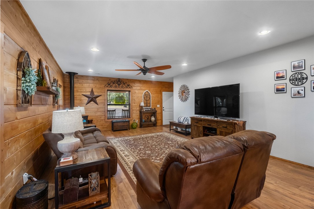Ray Brown Sub Rurban - Residential