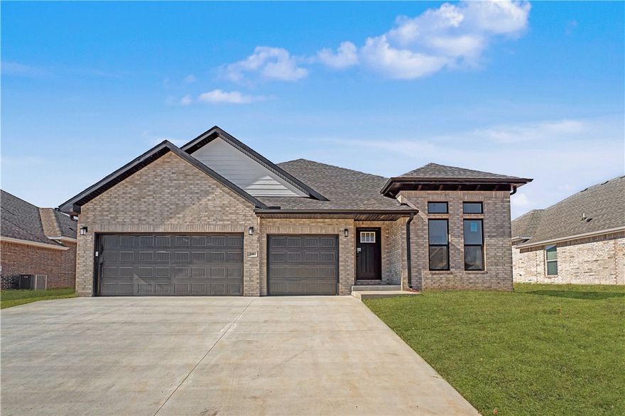 This 3-bedroom, 2-bathroom 2054 square feet home
includes a corner pantry, room for bar seating, and a
large, covered back patio, your family will feel right at
home. This floor plan has double vanities in the primary
bathroom. Also, it offers direct access from the utility
room to the primary closet and 10-foot ceilings in the
entry, kitchen, living area, and master bedroom. Taxes subject to change based on new construction.